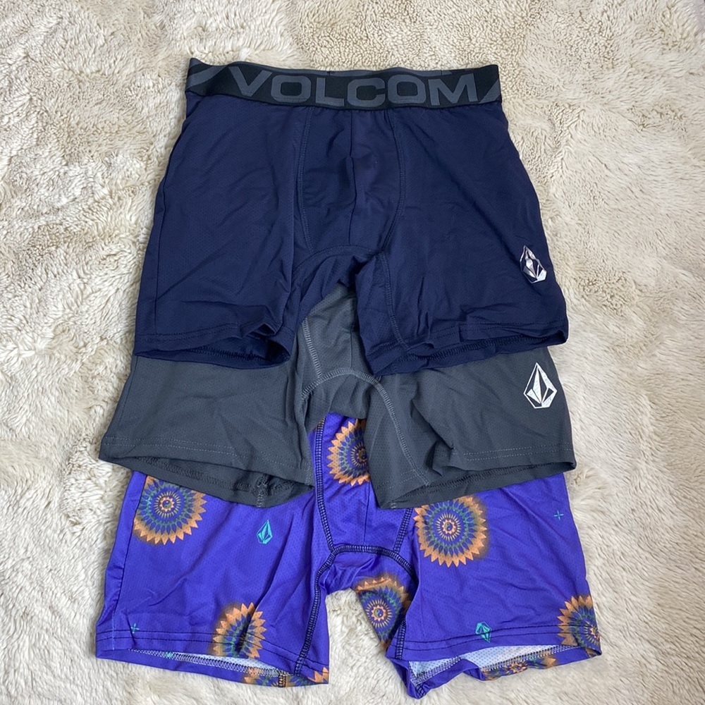 🥷🏿VOLCOM 3 BOXER BRIEFS!!!